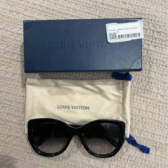 SOLD - Picture 1 of 14